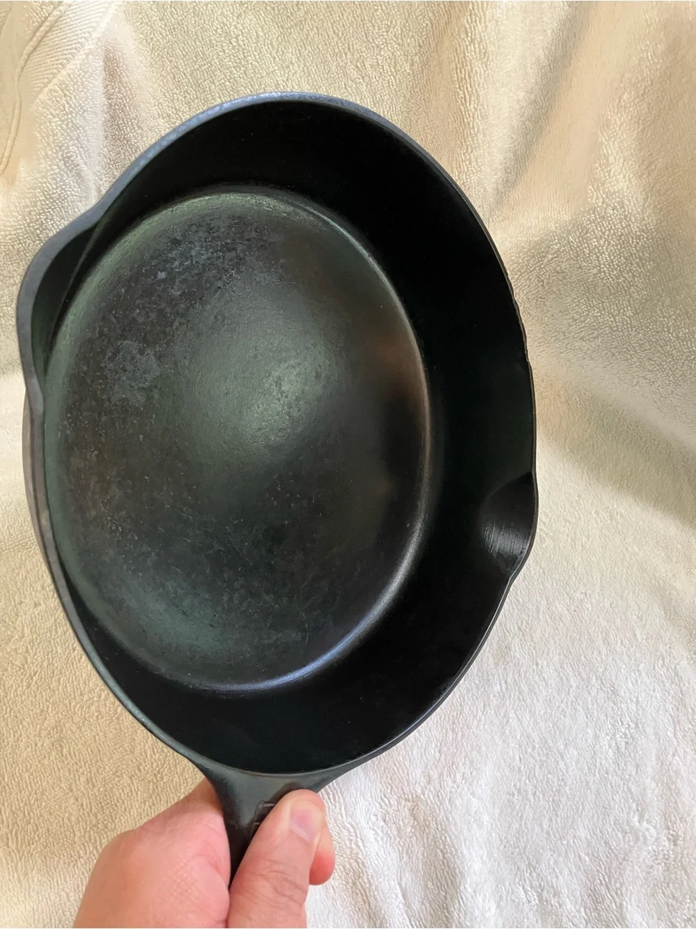 Antique Griswold #6 Black Cast Iron Skillet -9inch  Heavy-Duty Frying Pan